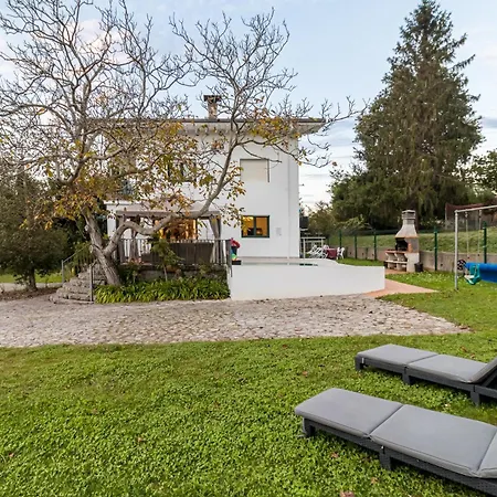 Casa La Quinta Kır Evi Colindres